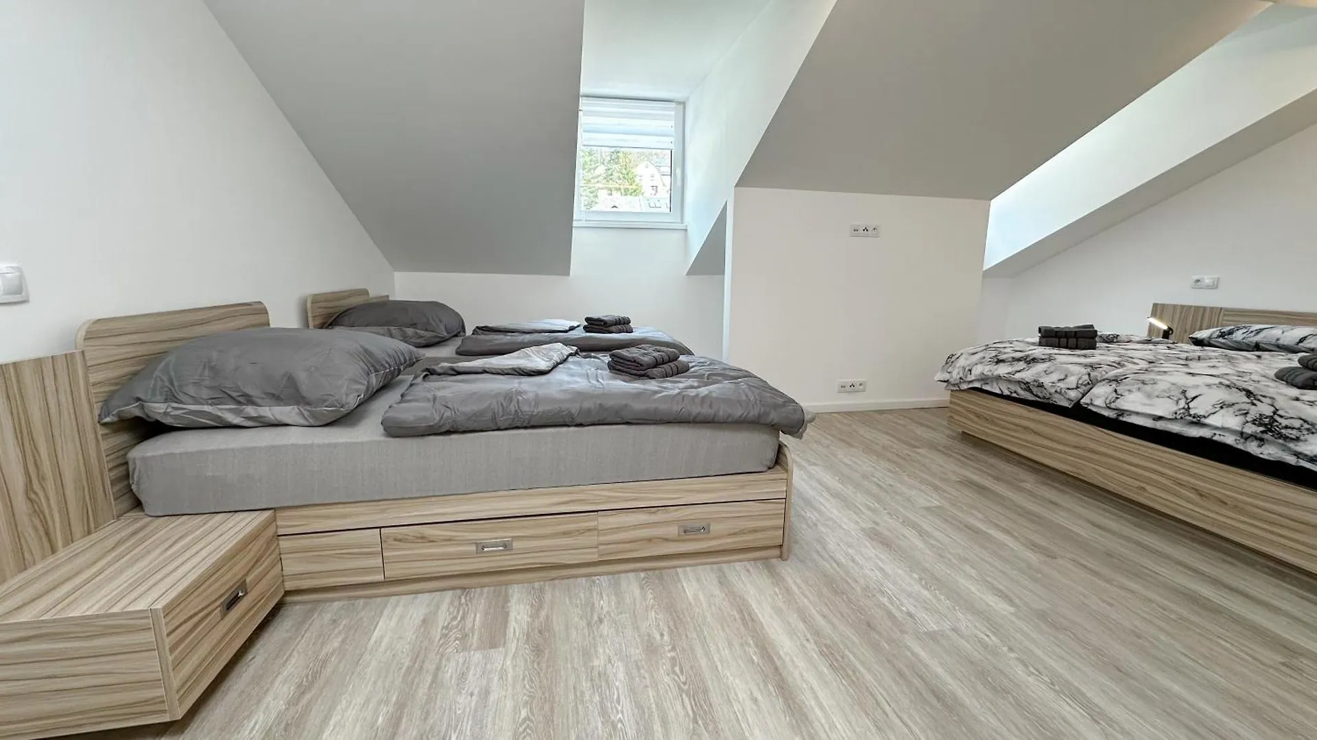 Aparthotel Villa Leopold - Apartmanovy Dum Karlovy Vary