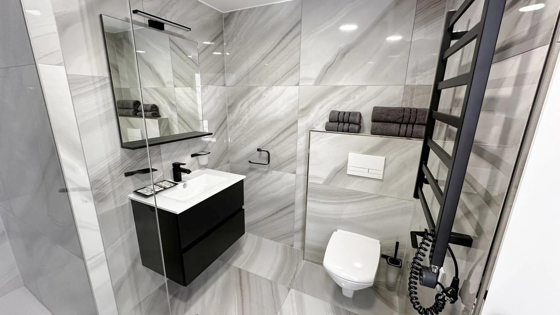 Апарт-отель Villa Leopold - Apartmanovy Dum Карловы Вары
