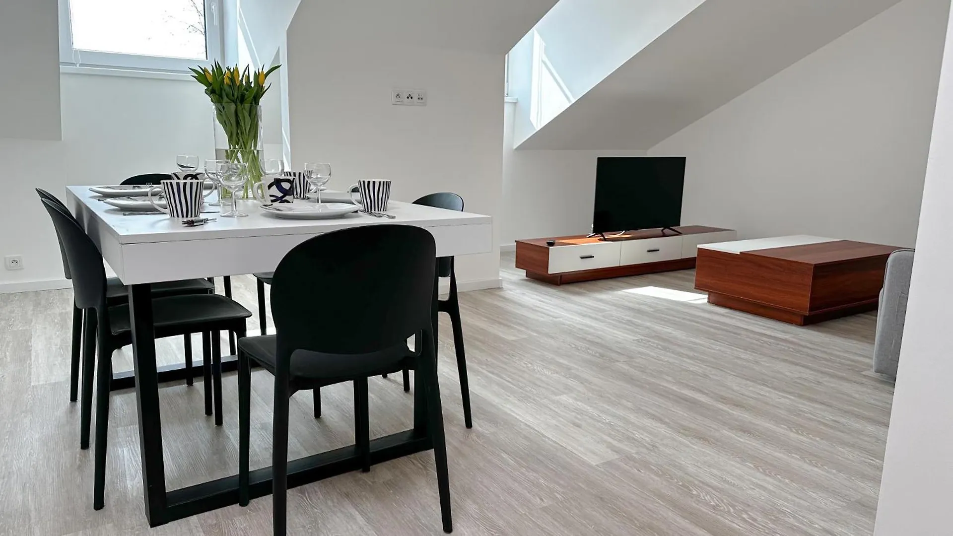 Villa Leopold - Apartmanovy Dum Карловы Вары Чехия
