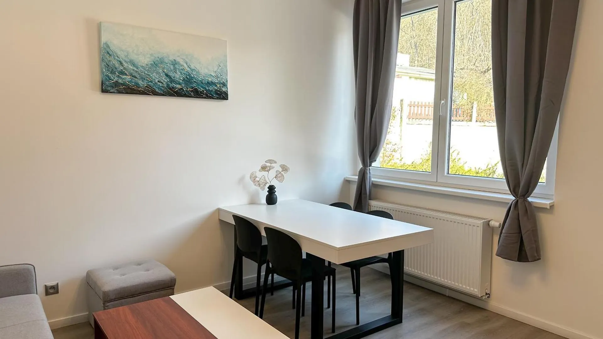 Villa Leopold - Apartmanovy Dum Карловы Вары