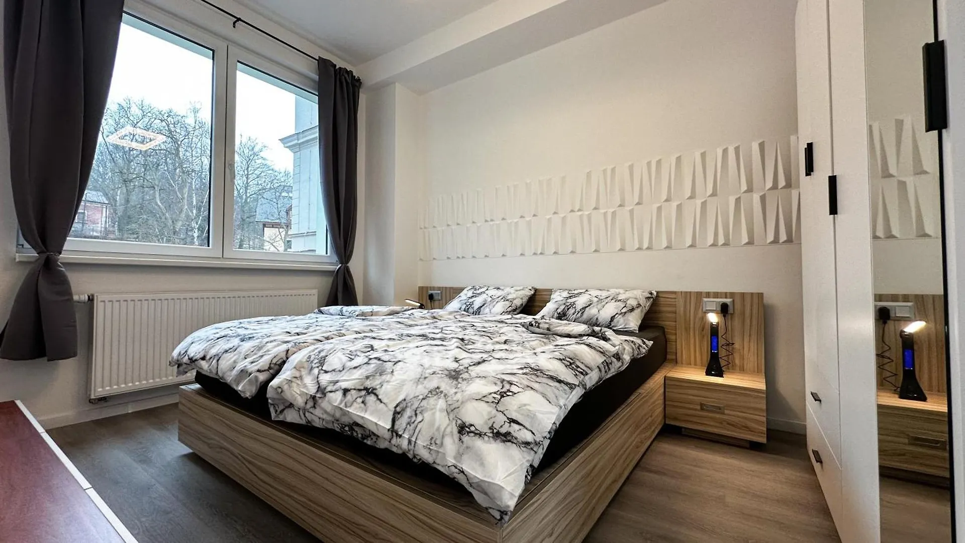 Villa Leopold - Apartmanovy Dum Карловы Вары Апарт-отель
