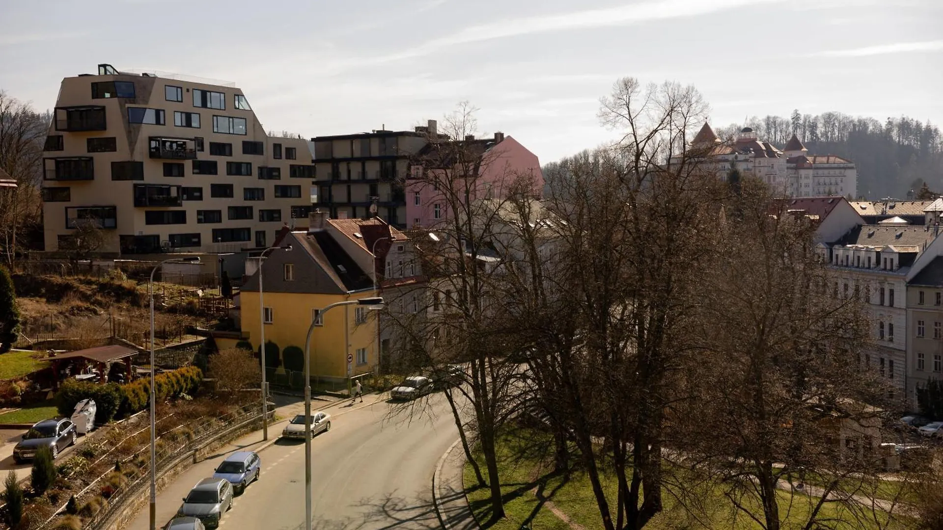 Villa Leopold - Apartmanovy Dum Карловы Вары Апарт-отель
